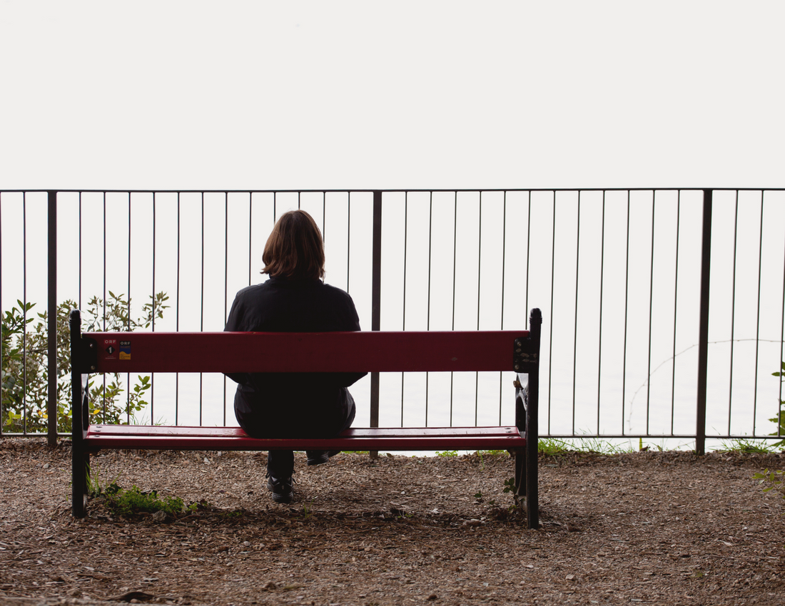 Alone vs. Lonely: Embracing Solitude and Healing Loneliness
